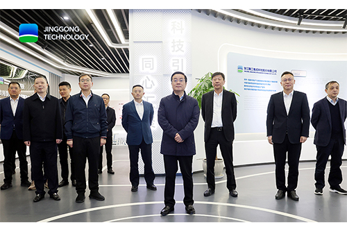 绍兴市委书记施惠芳一行调研精工科技