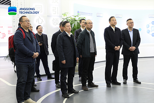 共话轨道交通轻量化！黄陂区委副书记、区长张劲一行调研精工科技