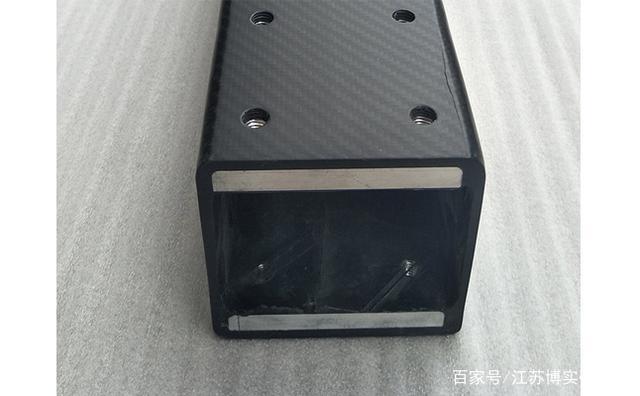 碳纤维机械手臂逐渐成为机器人重要组成部分