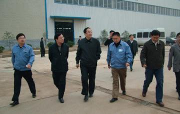 中共中央政治局委员俞正声同志视察湖北精工