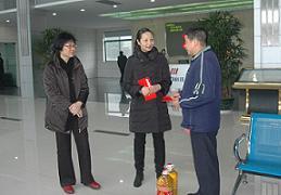 真情相牵 温暖职工