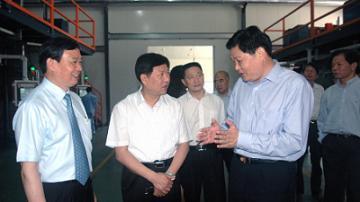 毛光烈副省长调研精功科技
