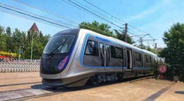 China's next-generation carbon fiber subway train successfully tested