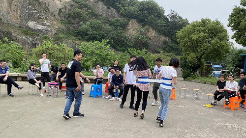 1589267360685576.jpg 14团建游戏:腰粗大战.jpg