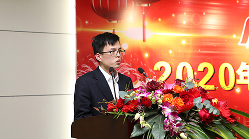 1612483446347075.jpg 8、先进代表傅春峰发言.jpg
