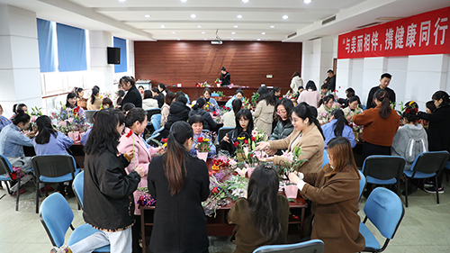 1615185508129781.jpg 插花-2.jpg