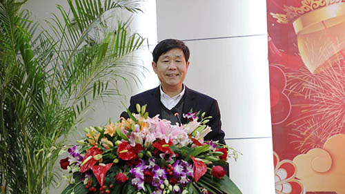 1643273315139251.jpg 2、王总宣读表彰决定.JPG